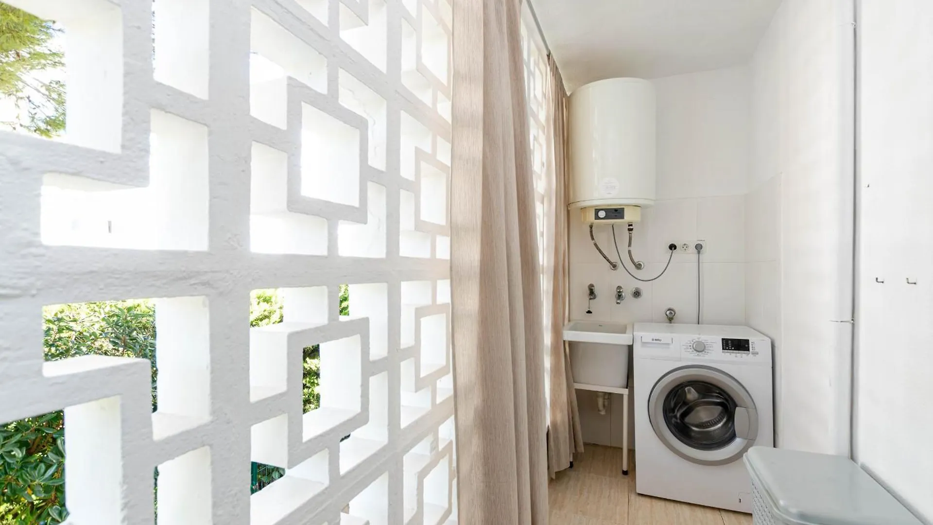 Apartment Yourhouse Roses 9 Port de Alcudia  Spain