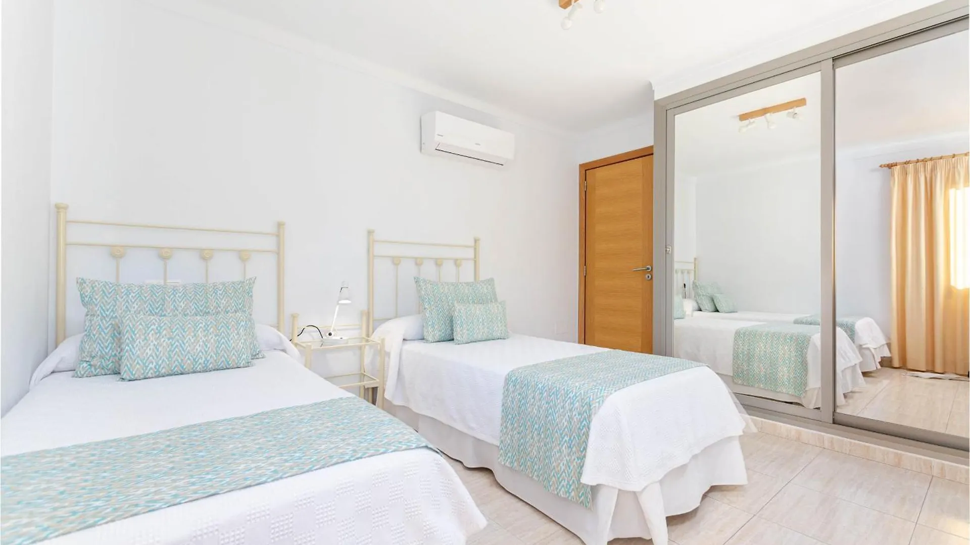 Yourhouse Roses 9 Port de Alcudia  Apartment