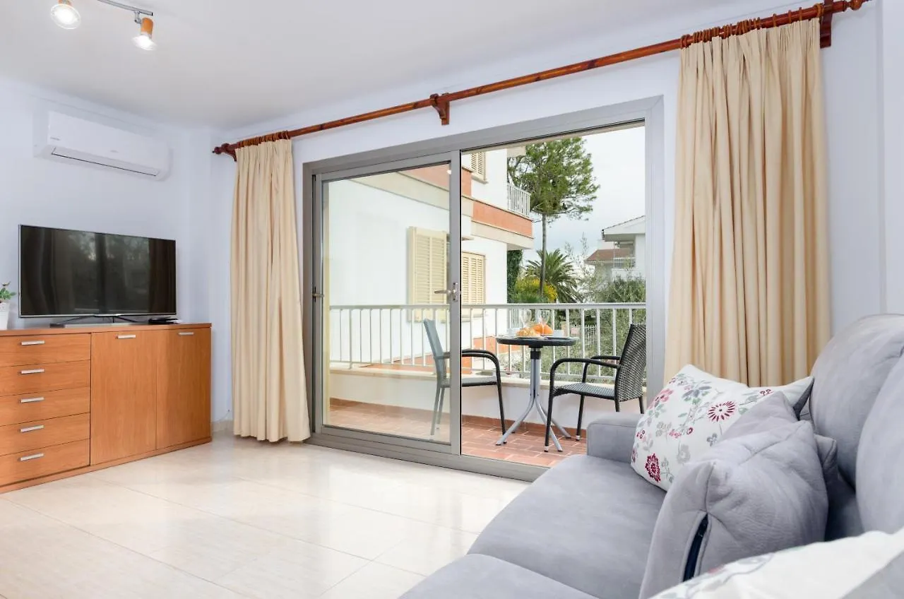 Yourhouse Roses 9 알쿠디아 항구 아파트
