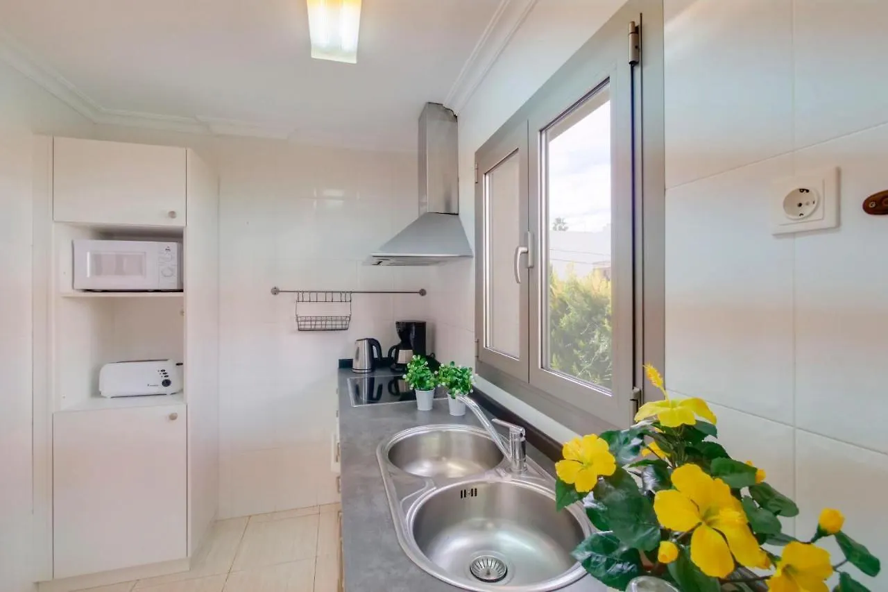 Yourhouse Roses 9 알쿠디아 항구 아파트